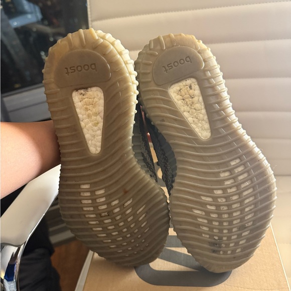 Yeezy boost v2 ‘Beluga’ - Picture 2 of 3